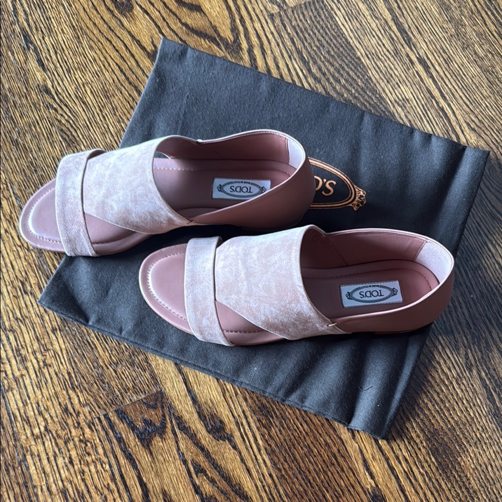 Tod's Women's Blush Sandals